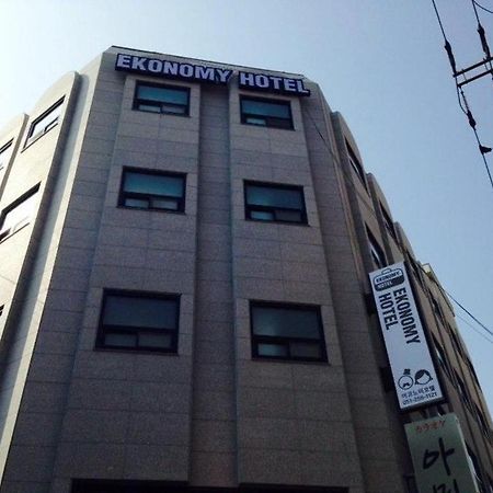 Ekonomy Hotel Nampo Busan Bagian luar foto